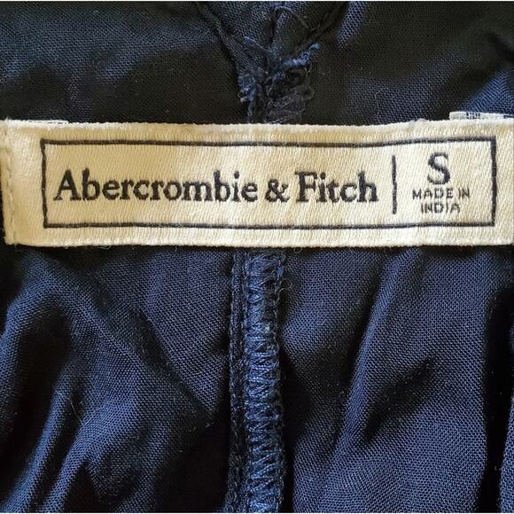 Abercrombie and Fitch Navy lace cami halter top size S - Picture 10 of 10